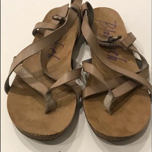 Blowfish Malibu Sandal Beige Women’s Size 10